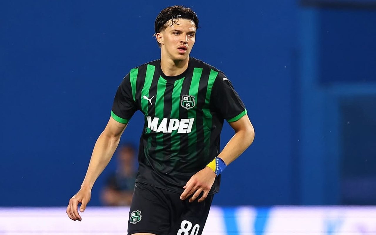 MU Cari Solusi Pertahanan, Talenta Muda Sassuolo Jadi Incaran Utama