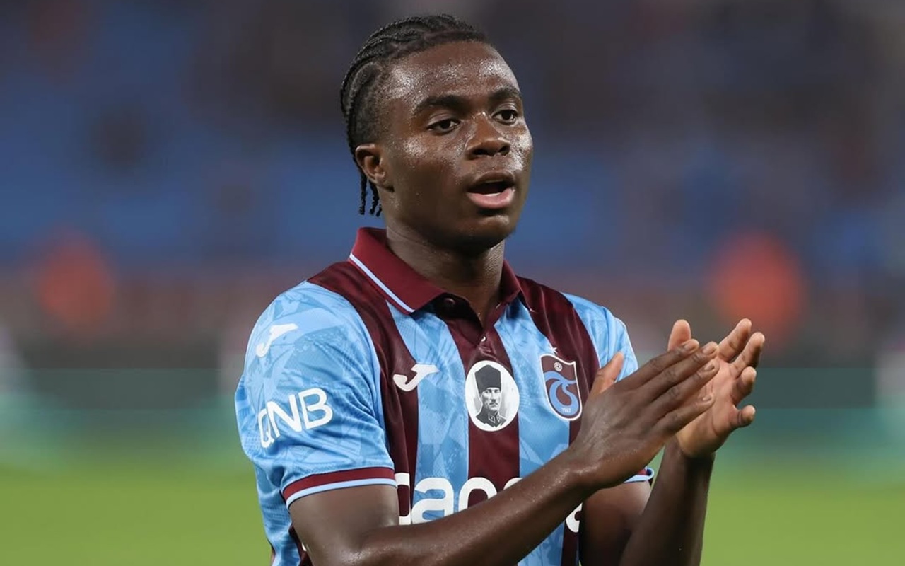 PSG Bergerak Diam-Diam! Gelandang Barcelona dan Trabzonspor Masuk Radar