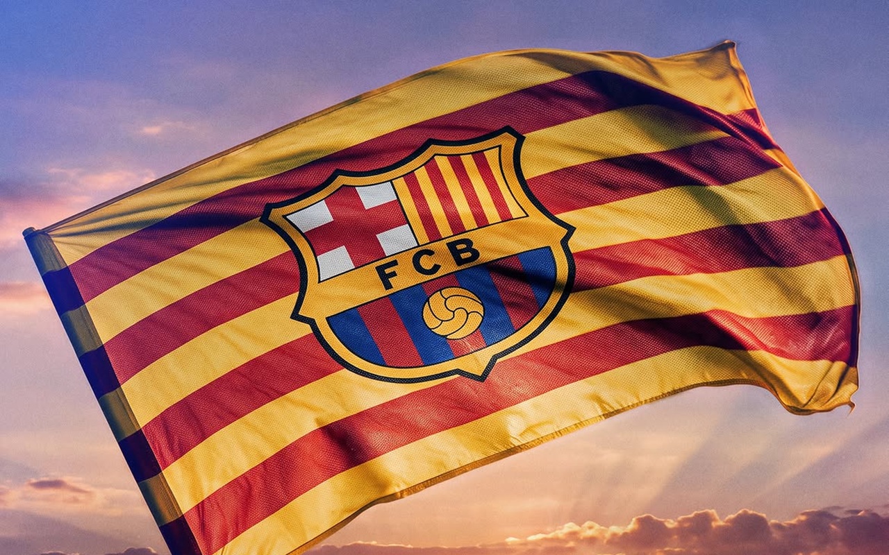 Pendapatan Barcelona Capai €1 Miliar, Utang dan Komitmen Keuangan Tetap Jadi Beban
