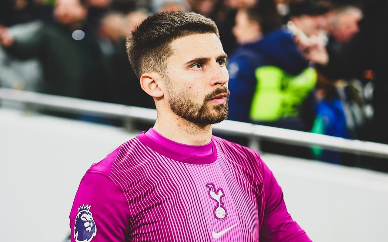 Inter Milan dan Juventus Incar Kiper Tottenham Guglielmo Vicario