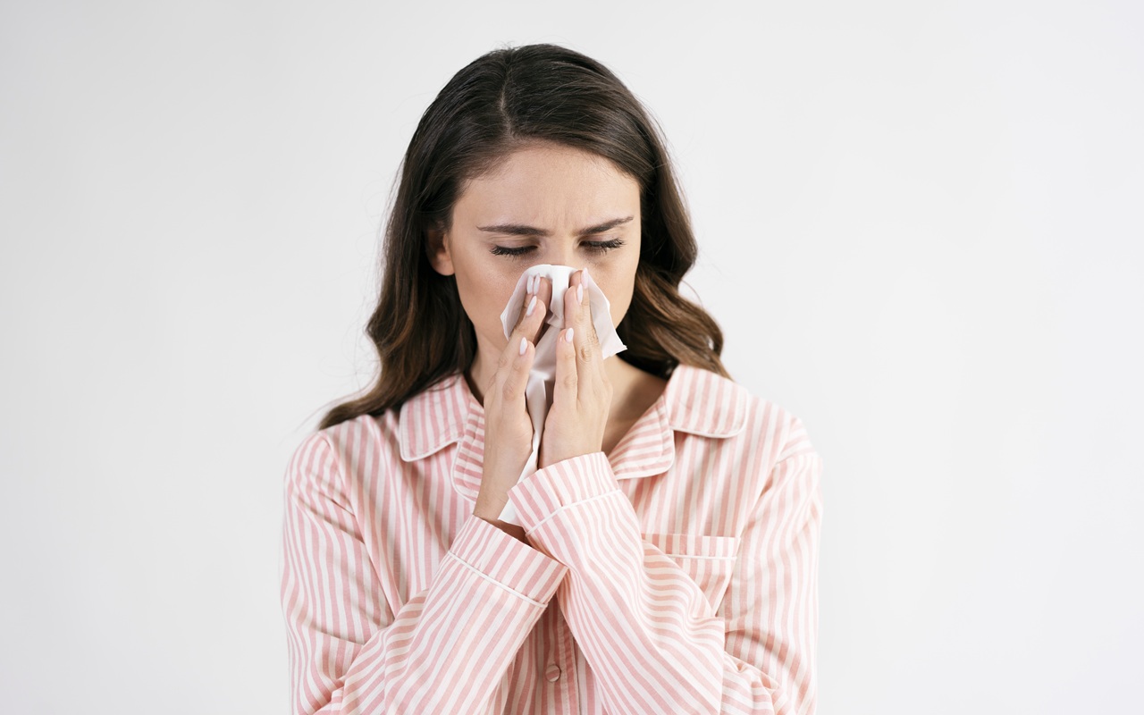Bahaya Semprot Hidung Sembarangan, Dokter Sebut Bisa Memicu Efek Samping Serius