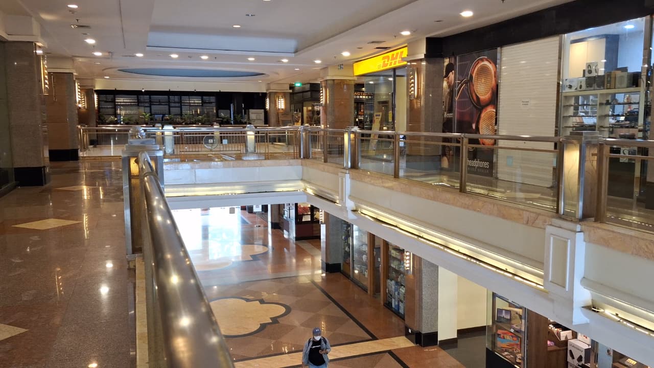 Rojali dan Rohana: Cermin Lesunya Mal Jakarta di Tengah Gempuran E-Commerce