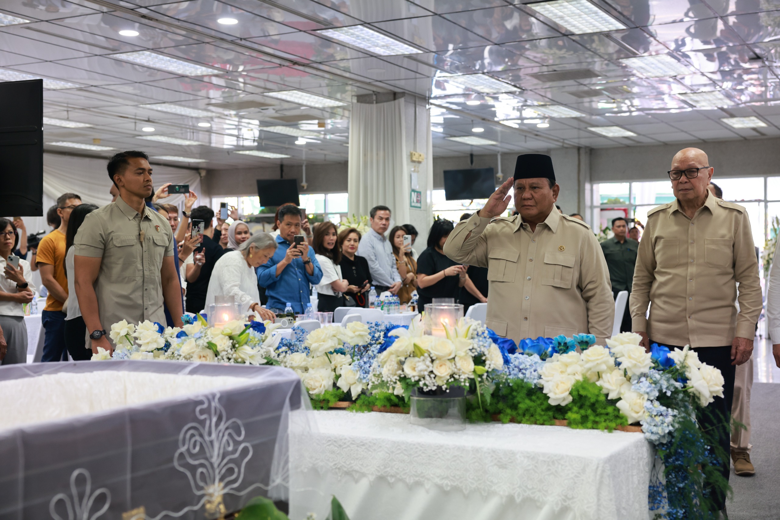 Prabowo Bungkam Saat Kenang Kwik Kian Gie: Beliau Pejuang Ekonomi Pancasila!