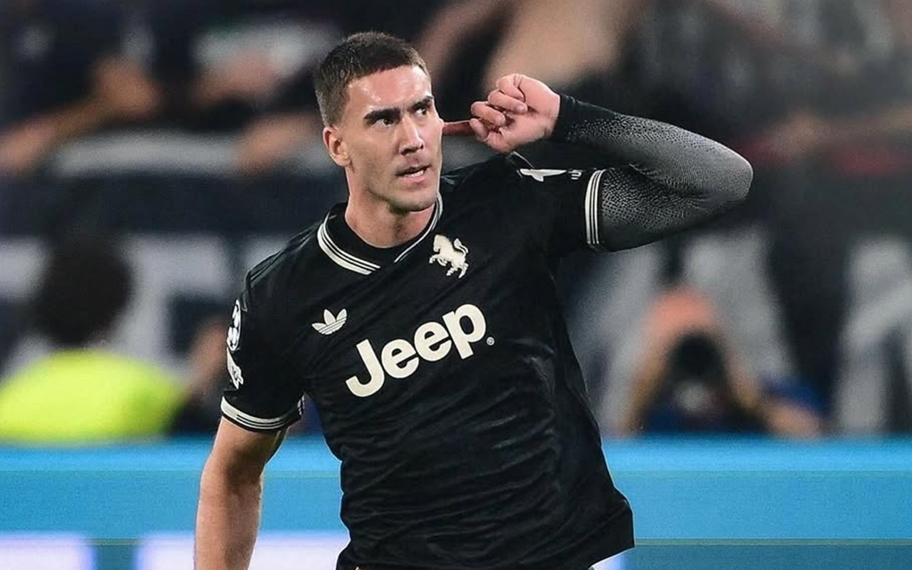 Chelsea dan Tottenham Gigit Jari, Vlahovic Ingin ke Barcelona