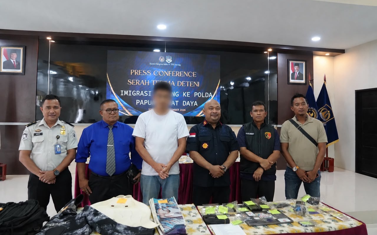 WN Tiongkok WS Diserahkan ke Polda Papua Barat Daya, Dugaan Perburuan Penyu di Raja Ampat Diproses Hukum