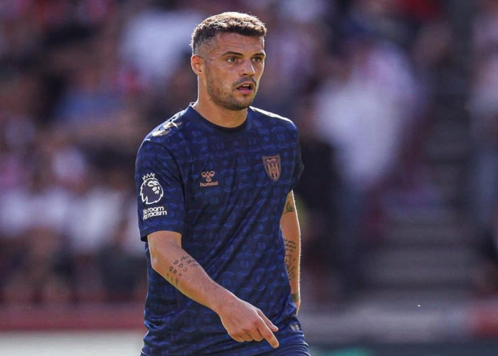 Chelsea Sempat Incar Granit Xhaka, Kapten Sunderland Akhirnya Pilih Bertahan