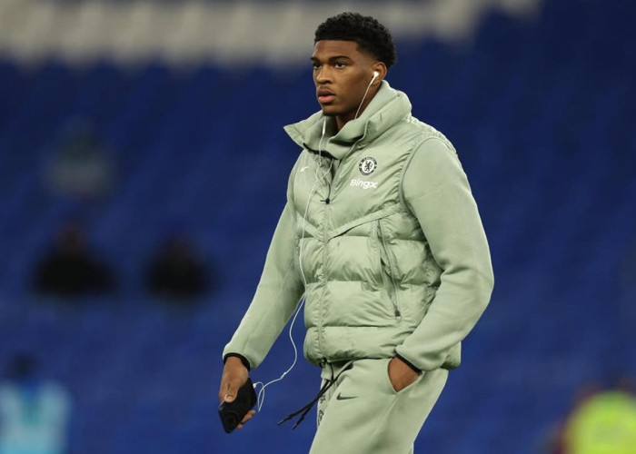 Diminati Bayern Munich, Chelsea Tetap Kunci Masa Depan Acheampong