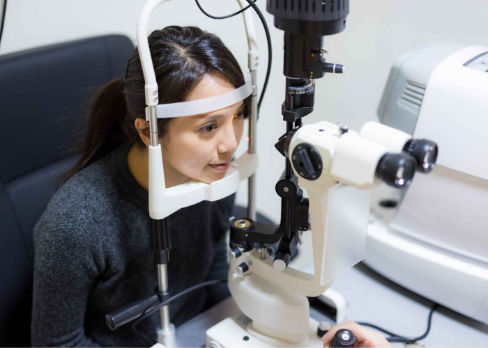 Nutrisi Penting untuk Mata Sehat di Tengah Aktivitas Digital