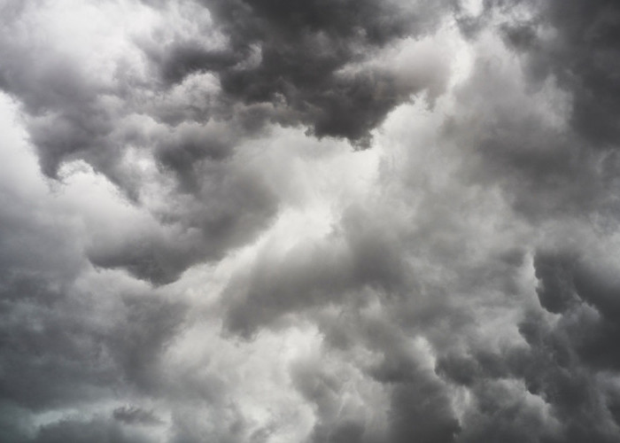 Update Cuaca Kaimana Minggu Ini: Suhu 21-29°C, Hujan Ringan Mengintai