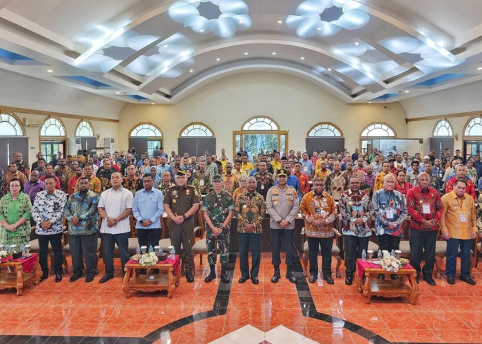 Bahas Ketimpangan Daerah, Gubernur Papua Barat Kumpulkan Seluruh Bupati