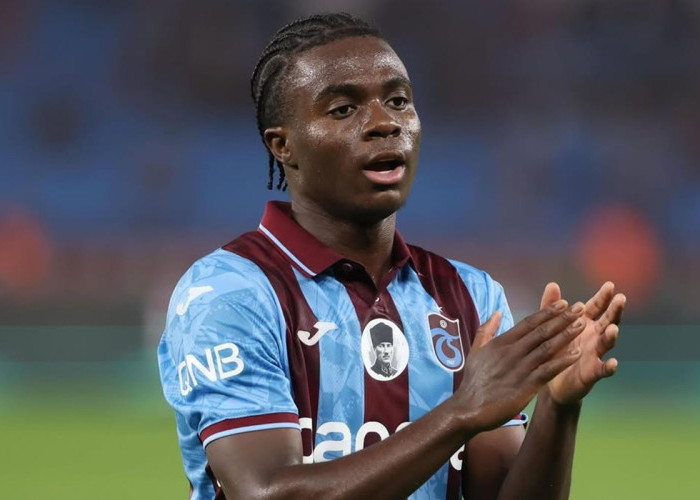 PSG Bergerak Diam-Diam! Gelandang Barcelona dan Trabzonspor Masuk Radar