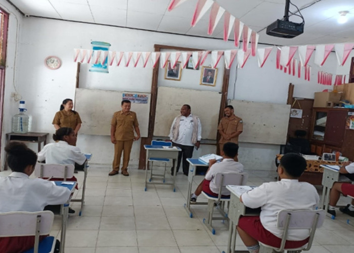 Ombudsman Papua Barat Lakukan Pengawasan Langsung Pelaksanaan UAS SD di Manokwari