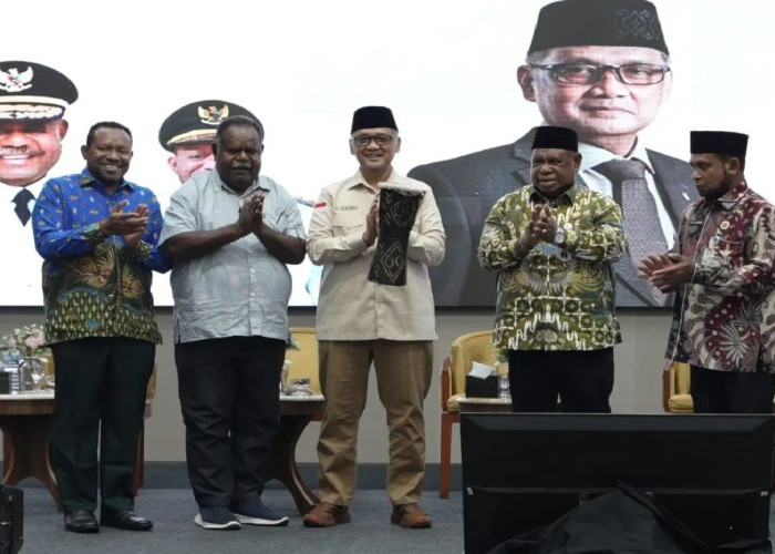 Kunjungi Papua Barat Daya, Menhaj Irfan Yusuf Bongkar Fokus Baru Penyelenggaraan Haji
