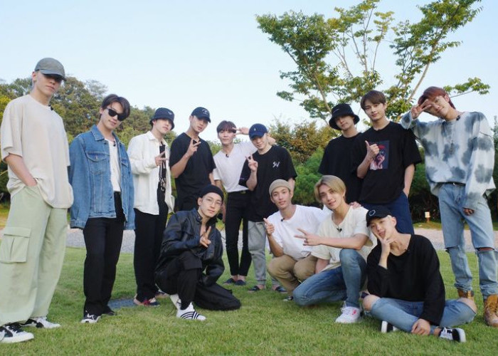 Lagi Galau Berat? 5 Lagu SEVENTEEN Ini Bakal Jadi Teman Setia Saat Kamu Sedang Patah Hati