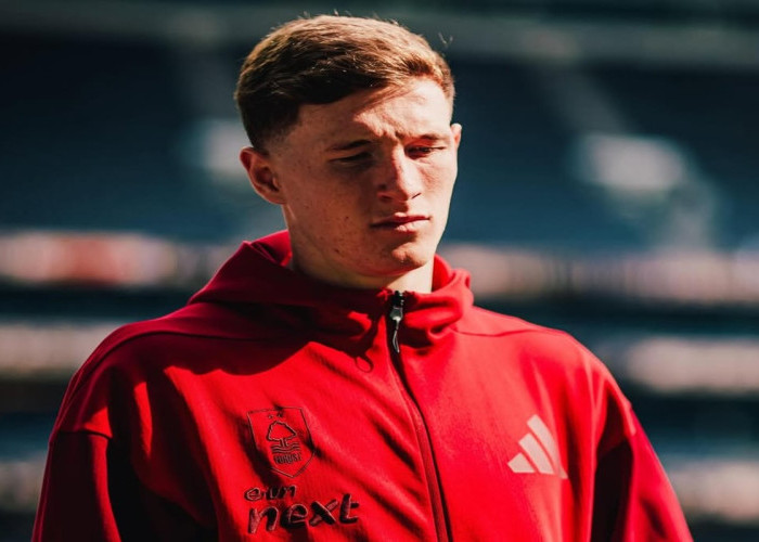 Elliot Anderson Tegaskan Fokus ke Timnas Inggris, Abaikan Rumor Transfer ke Klub Besar