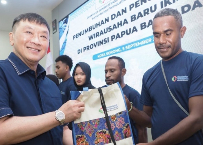 Rico Sia Perkuat Wirausaha IKM Papua Barat Daya, Pelatihan Digelar di Sorong hingga Sorong Selatan