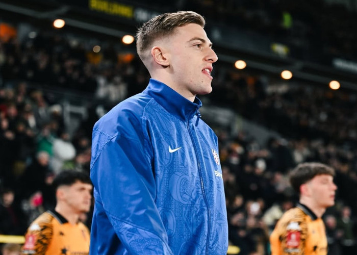 Liam Delap Pilih Bertahan di Chelsea, Siap Berjuang Meski Minim Gol