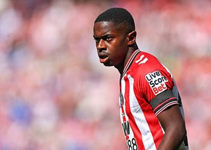 Arsenal Bidik Noah Sadiki, Gelandang Muda Sunderland yang Disebut 'Penerus Kante'