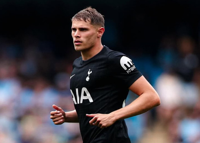 Masa Depan Micky van de Ven di Tottenham Hotspur Terancam, Liverpool Lebih Unggul dari Manchester United