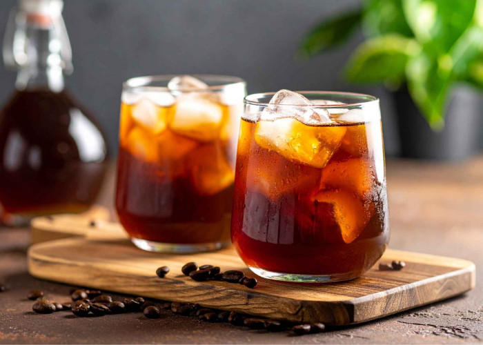 Rahasia Kopi 'Abadi': Mengapa Cold Brew Bisa Awet Berminggu-minggu di Kulkas?