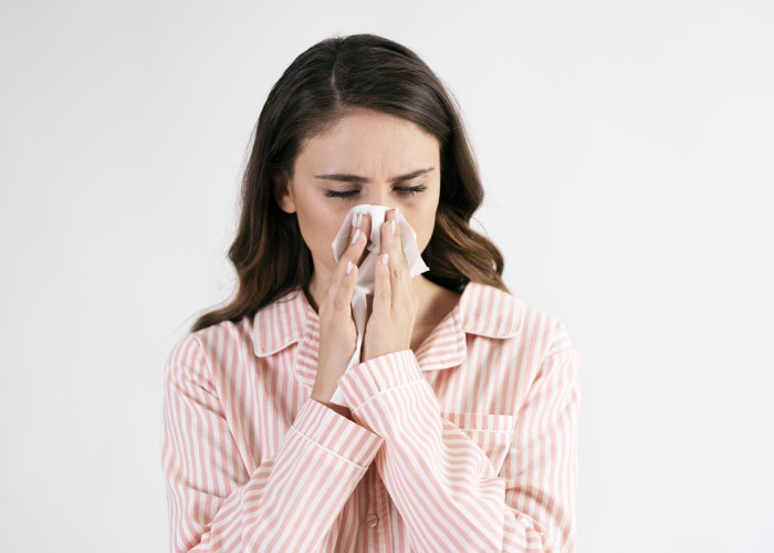 Bahaya Semprot Hidung Sembarangan, Dokter Sebut Bisa Memicu Efek Samping Serius