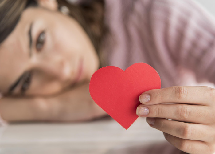 Cara Mengikhlaskan Mantan yang Pergi, Tanpa Menyalahkan Diri Sendiri