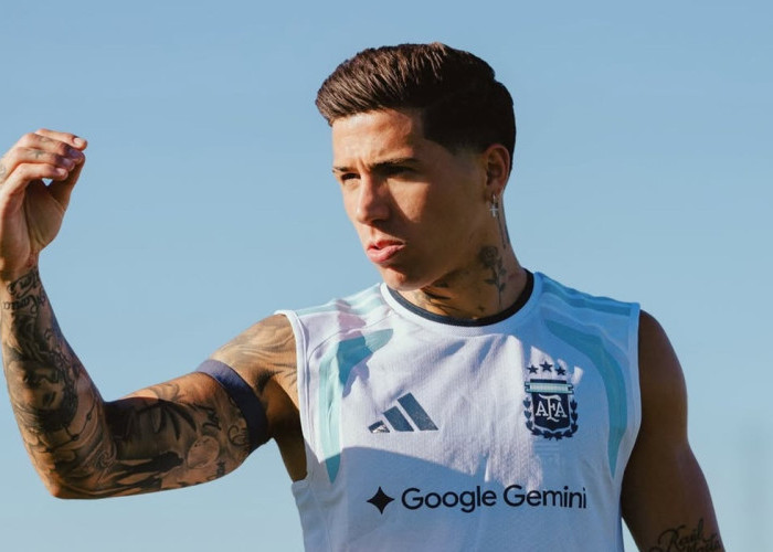 Chelsea Siap Lepas Enzo Fernandez Musim Panas Ini, Asalkan Tawaran Tembus Rp2,6 Triliun