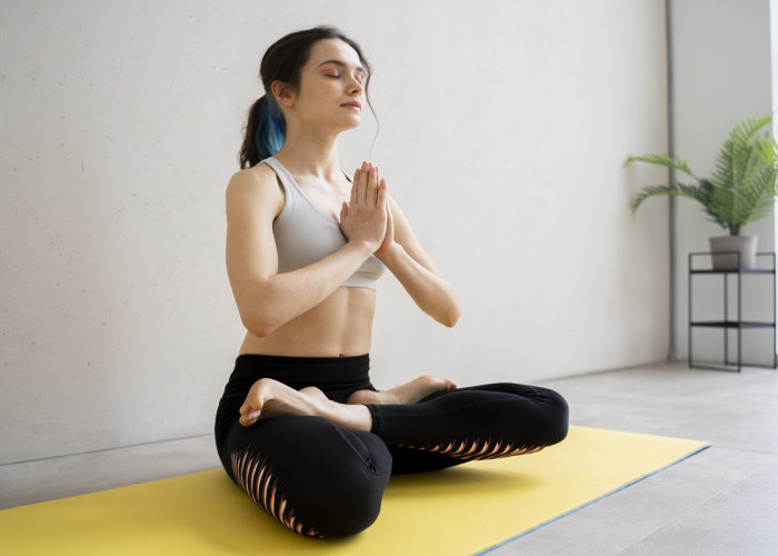 Gerakan Yoga untuk Pikiran Gelisah, Cocok Dilakukan Saat Stres Melanda