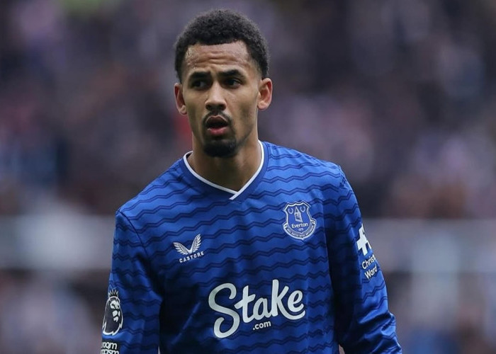 Al-Hilal Bikin MU Gigit Jari! Everton Pasang Harga Selangit untuk Iliman Ndiaye
