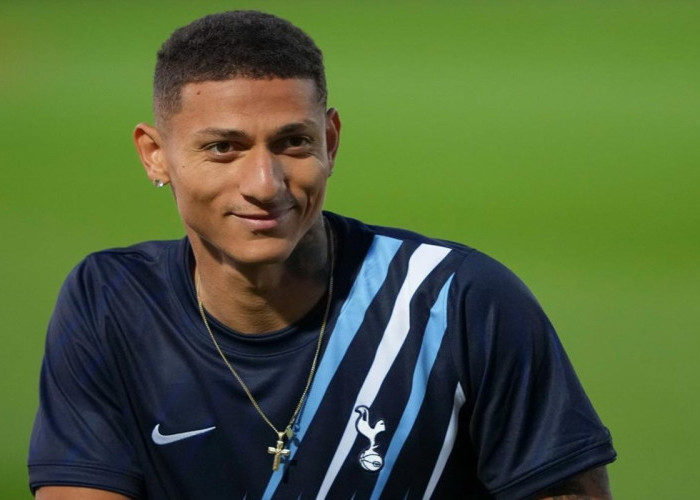 Tottenham Hotspur Turunkan Harga Richarlison Jadi 10 Juta Euro, Dua Klub Turki Siap Bergerak