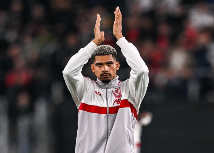 Liverpool Berpeluang Permanenkan Ronald Araujo, Sang Bek: Masih Terlalu Dini
