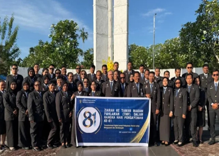 Peringati Hari Pengayoman ke-81, Kemenkum Papua Barat Tabur Bunga di TMP Trikora