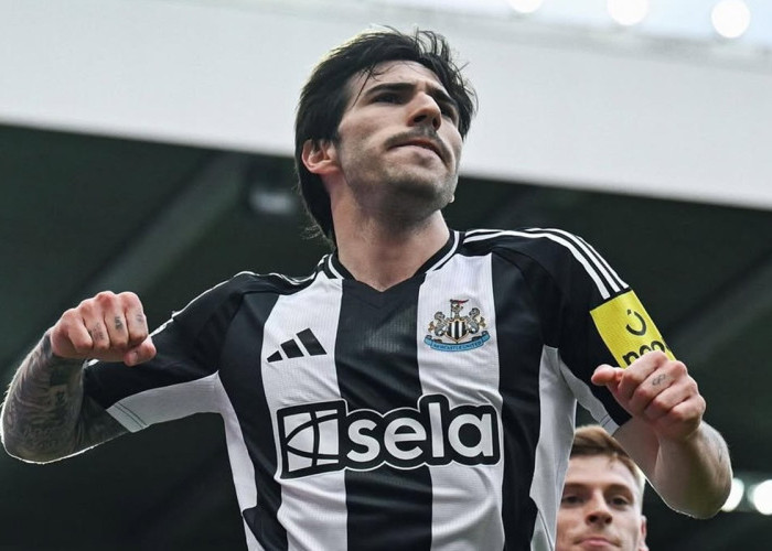 Manchester United Bidik Sandro Tonali dan Ederson, Michael Carrick Siapkan Revolusi Lini Tengah