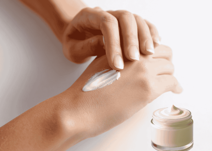 Moisturizer Lokal yang Aman untuk Kulit Sensitif & Berjerawat, Harga Mulai 20 Ribuan