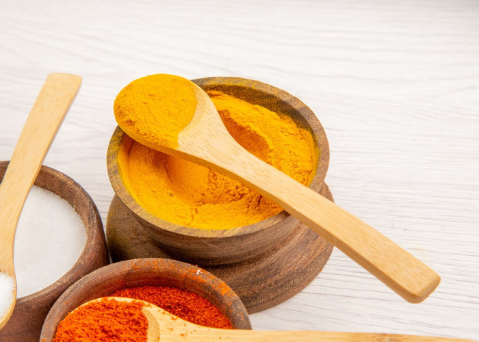 Jarang Diketahui, Ini Manfaat Air Kunyit dari Imunitas hingga Berat Badan