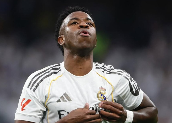 Florentino Perez Akui Belum Yakin Vinicius Junior Bertahan di Real Madrid