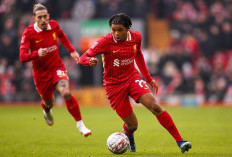 Liverpool Yakin Pertahankan Rio Ngumoha di Anfield, Arsenal Mulai Memantau