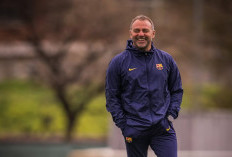 Hansi Flick Dekati Rekor Guardiola Usai Barcelona Menang Besar atas Sevilla