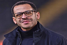 Chelsea Pertahankan Liam Rosenior Hingga Akhir Musim, Meski Performa Menurun