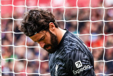 Juventus Incar Alisson Becker, Liverpool Berpotensi Kehilangan Kiper Andalan
