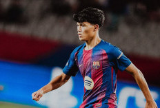 Hansi Flick Angkat Bicara soal Rumor Kepergian Dro Fernandez dari Barcelona